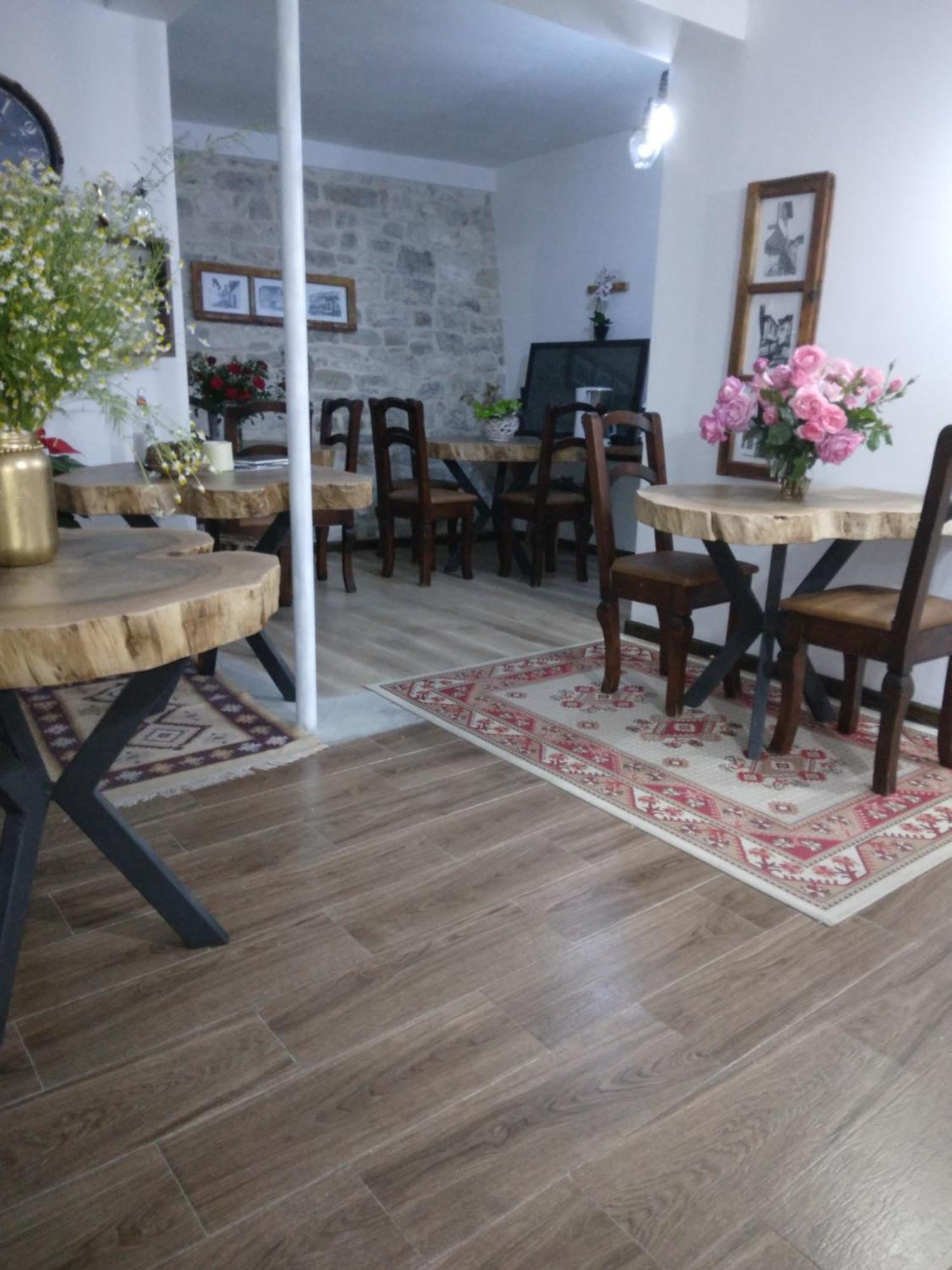Hotel Omer ベラト 部屋 写真