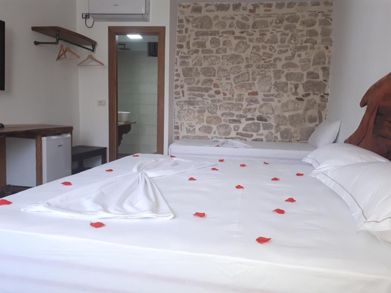 Hotel Omer ベラト エクステリア 写真